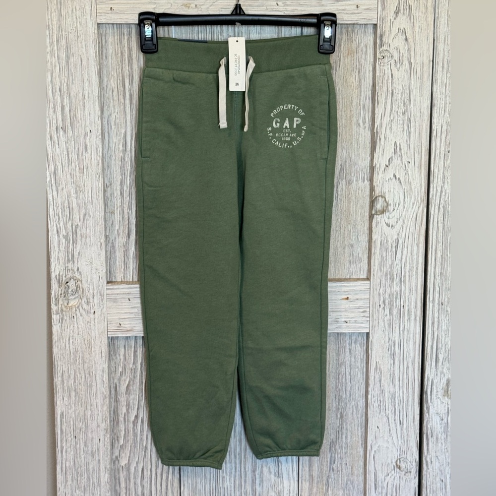 GAP Kids Green Jogger Pants sz 6/7 NWT